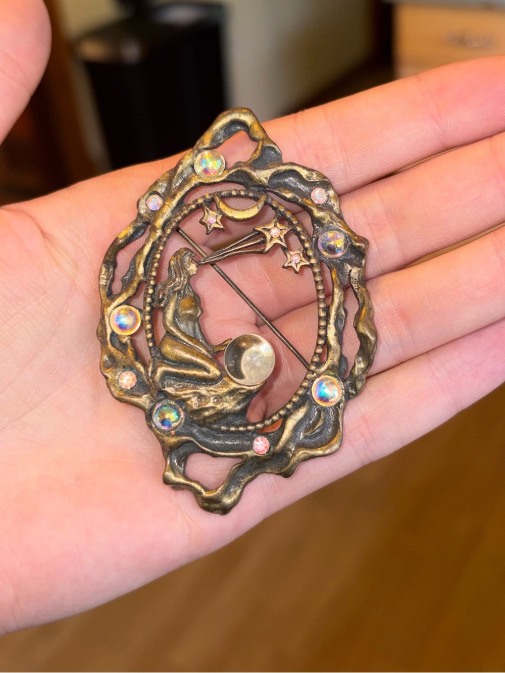 JJ Jonette Vintage Celestial Lady brooch